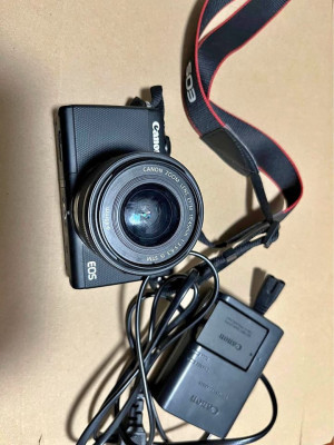 Canon M100 Mirrorless Camera