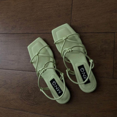 Mango Knots Sandals Size 7 (Preowned)