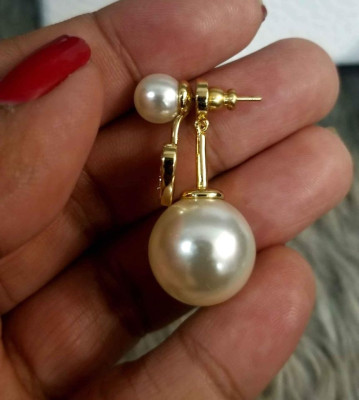 CD Pearlss And Tribaless Earrings (1 Pair Only)