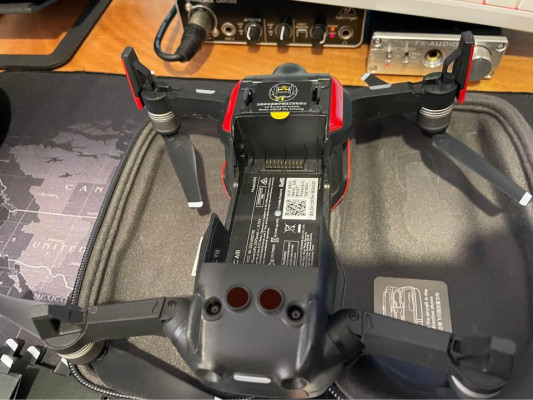 Mavic Air Red Fly More Combo