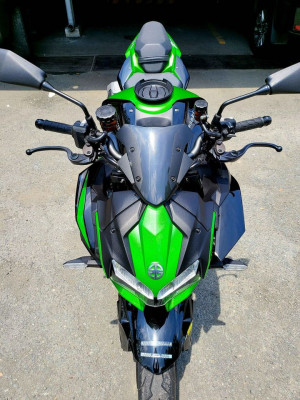 2021 Kawasaki zh2