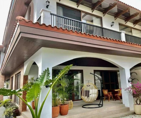 Bright and Airy Vibe House and Lot for Sale