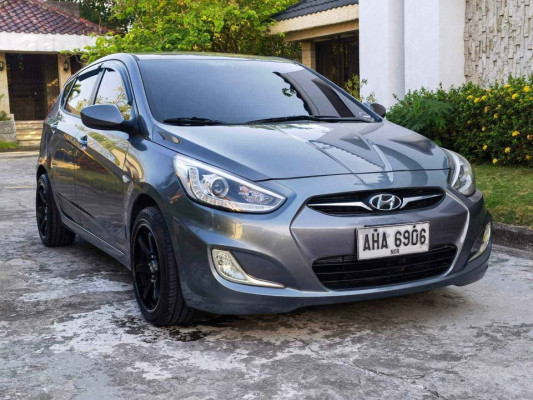 2015 Hyundai accent