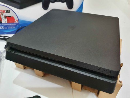 PS4 Slim 500gb Black