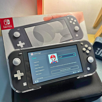 Nintendo Switch Lite (Gray)