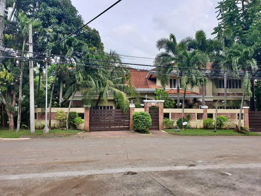 Ayala Alabang House and Lot for Sale