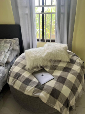 Mandaue Foam Giant Bean Bag (Bought but never used)