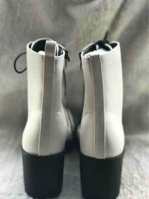 SHEIN Platform Chunky Heel Booties