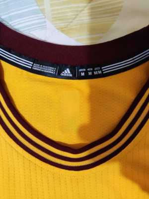Jersey cavs 23 LeBron