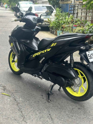 2022 Yamaha aerox v2 non abs y-connect