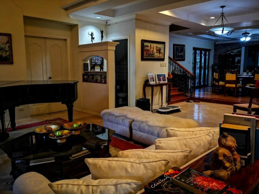 Ayala Alabang House and Lot for Sale