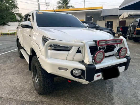 FOR SALE RUSH! TOYOTA HILUX V 4X4 TOP OF THE LINE 2021 MODEL