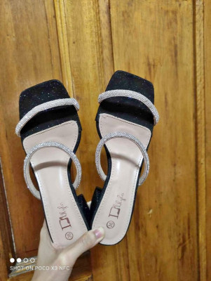 Black Sandal Glittery