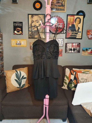 Mini dresses ALL for 300