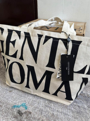 GENTLEWOMAN CANVAS TOTE