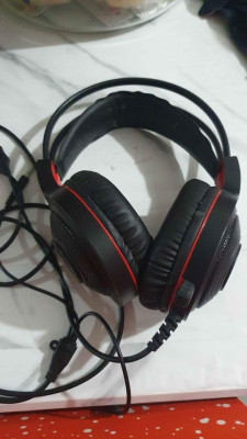 Headset for sale
