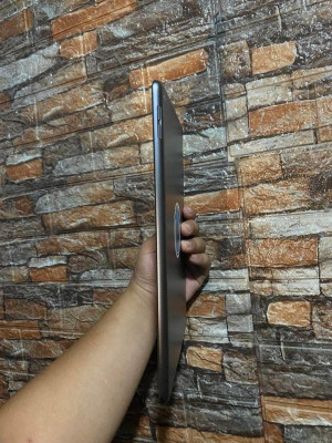 Selling Ipad 8th Gen 128gb