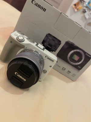Canon EOS M3 mirrorless camera