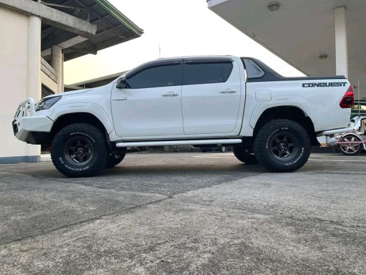 FOR SALE RUSH! TOYOTA HILUX V 4X4 TOP OF THE LINE 2021 MODEL