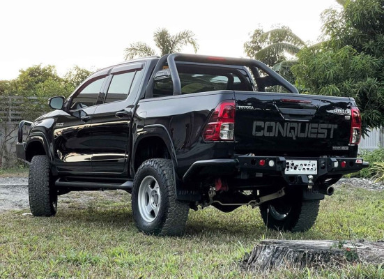 2019 Toyota hilux conquest 4x4