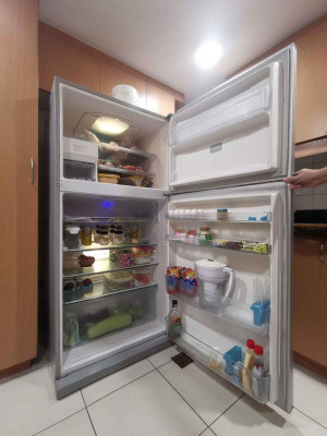 Toshiba Hybrid Refrigerator / Freezer (Non-Inverter) GR-YG55PDA