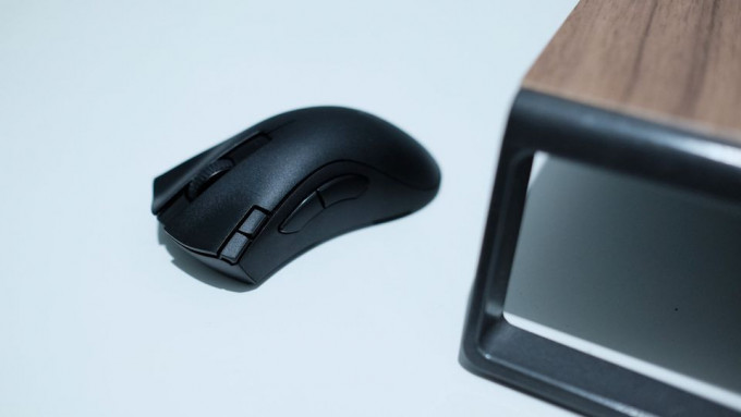 Razer Deathadder v2 x Hyperspeed