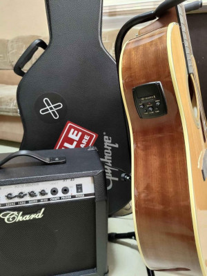 Epiphone AJ-210CE w/ hard case w/ FREE Chard GT-15 guitar amplifier