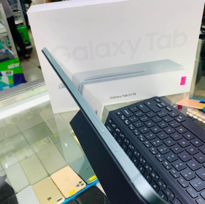 Samsung Tab S7 FE 128/6gb with keyboard box and charger NTC APPROVED