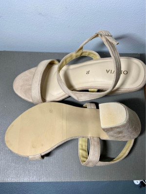 Olivia Manila Beige heels