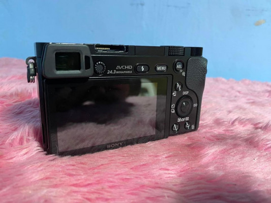 Sony A6000