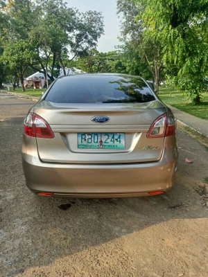 2011 Ford fiesta