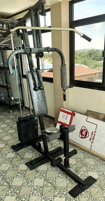 Large Multi-functional comprehensive training device