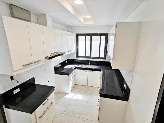 Charming Superior House and lot for Sale