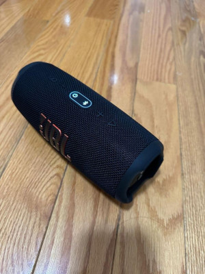 JBL CHARGE 5