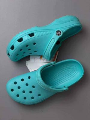 Crocs classic clog