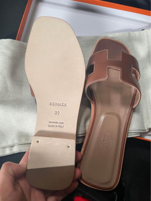 Hermes Oran Brown