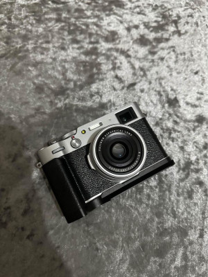 Fujifilm x100v