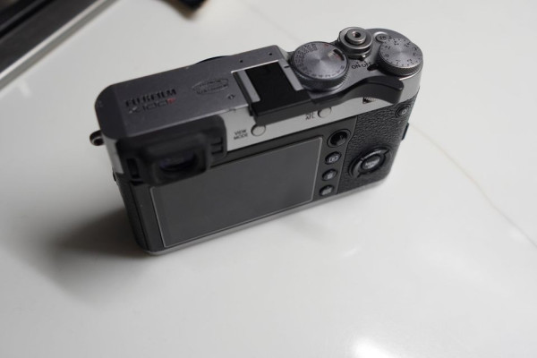 Fujifilm X100F