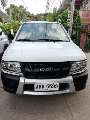 2015 ISUZU CROSSWIND 2.5L XL DIESEL