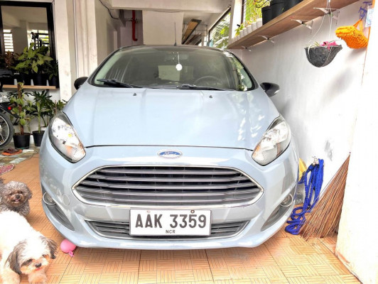 2014 Ford fiesta at - financing