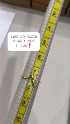 18K SAUDI GOLD LV VOLT RING