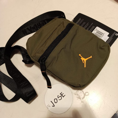 JORDAN AIRBONE FESTIVAL SLING BAG