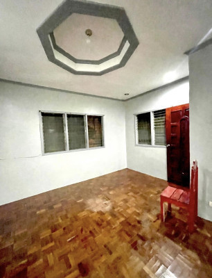 3BR House and Lot 4 Sale