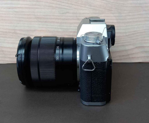 FUJIFILM X-T10