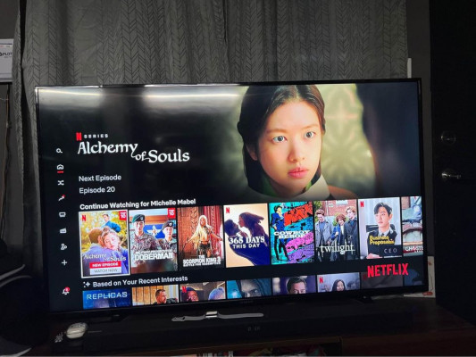 For sale Devant TV 55inch