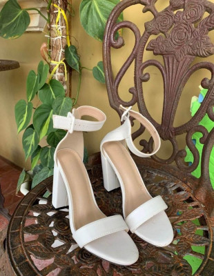Shein white chunky platform two strap sandals heels