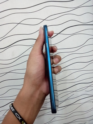 Huawei Nova 8i