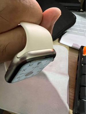Apple Watch Series 5 44mm Titanium Edition