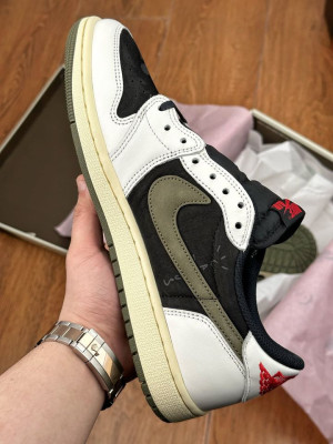 Travis Scott x Air Jordan 1 Low Olive