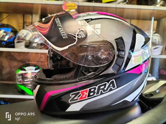 ZEBRA DUAL VISOR HELMET
